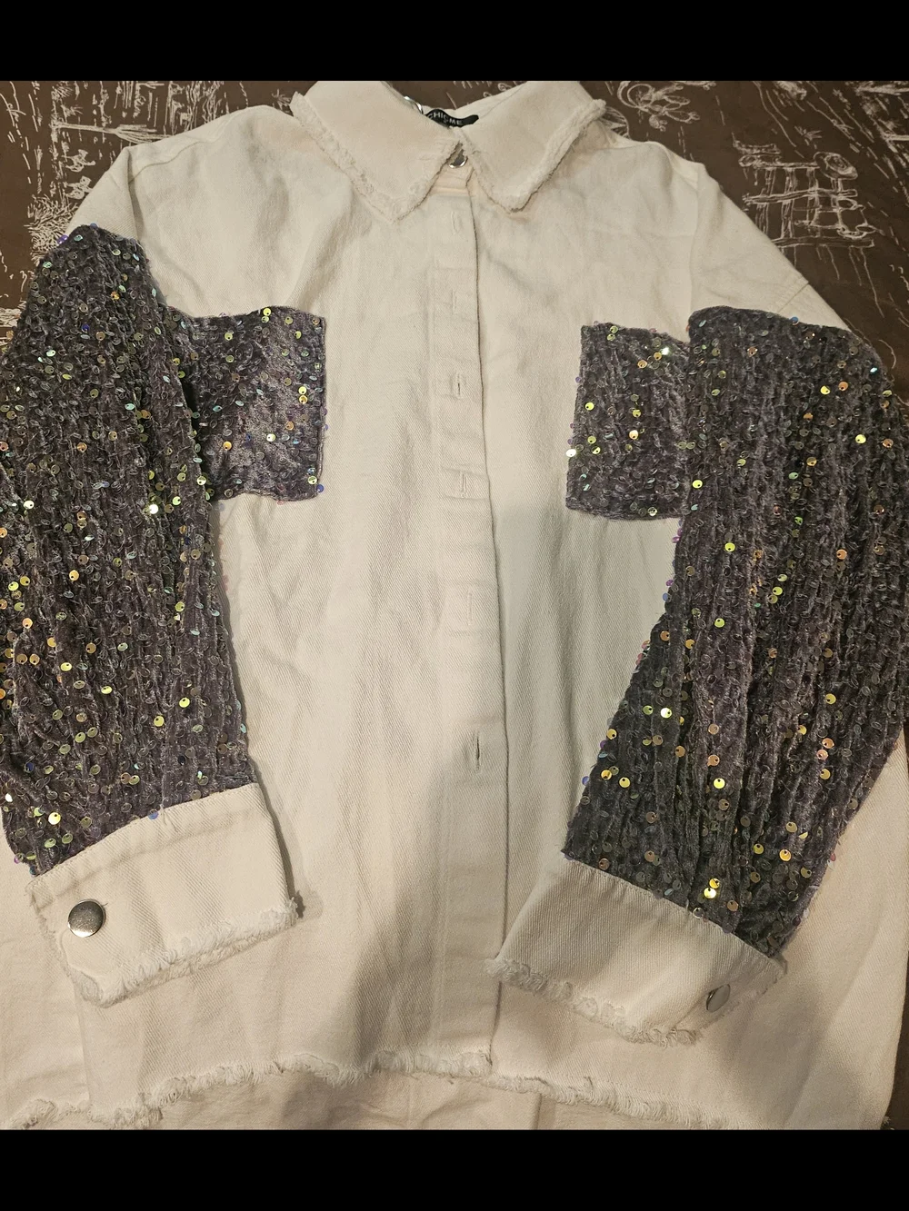Cream Button-Up Shirt with Sequin Gray Pockets & Sleeves - Picture 2 of 2